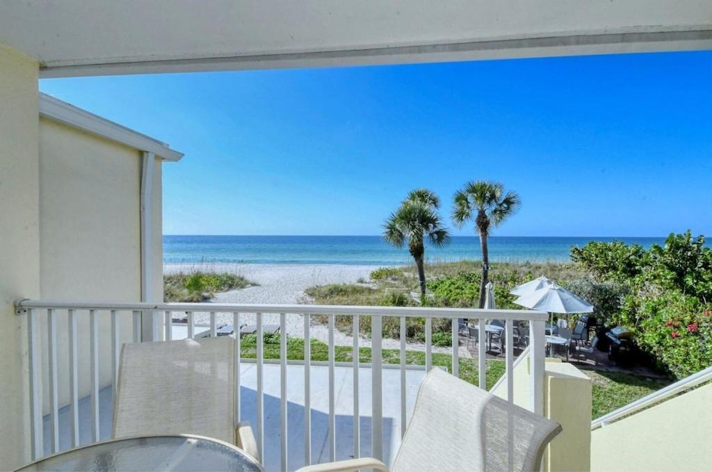 Laplaya 201C Breathtaking Gulf Panorama From This Corner End Unit With A Private Stairway To The Beach Longboat Key Exterior foto